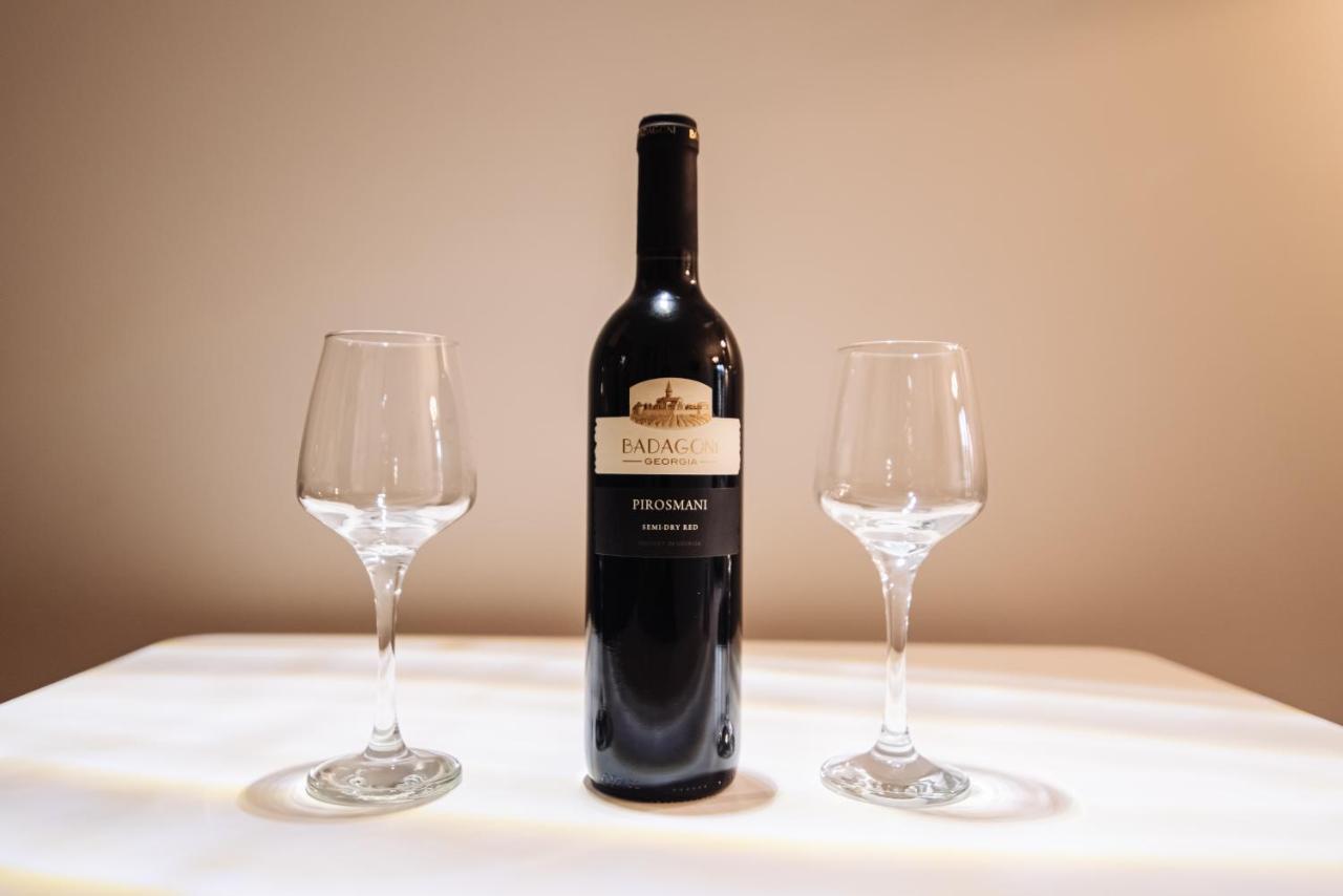 Wine Rock Hotel Tbilisi Eksteriør bilde