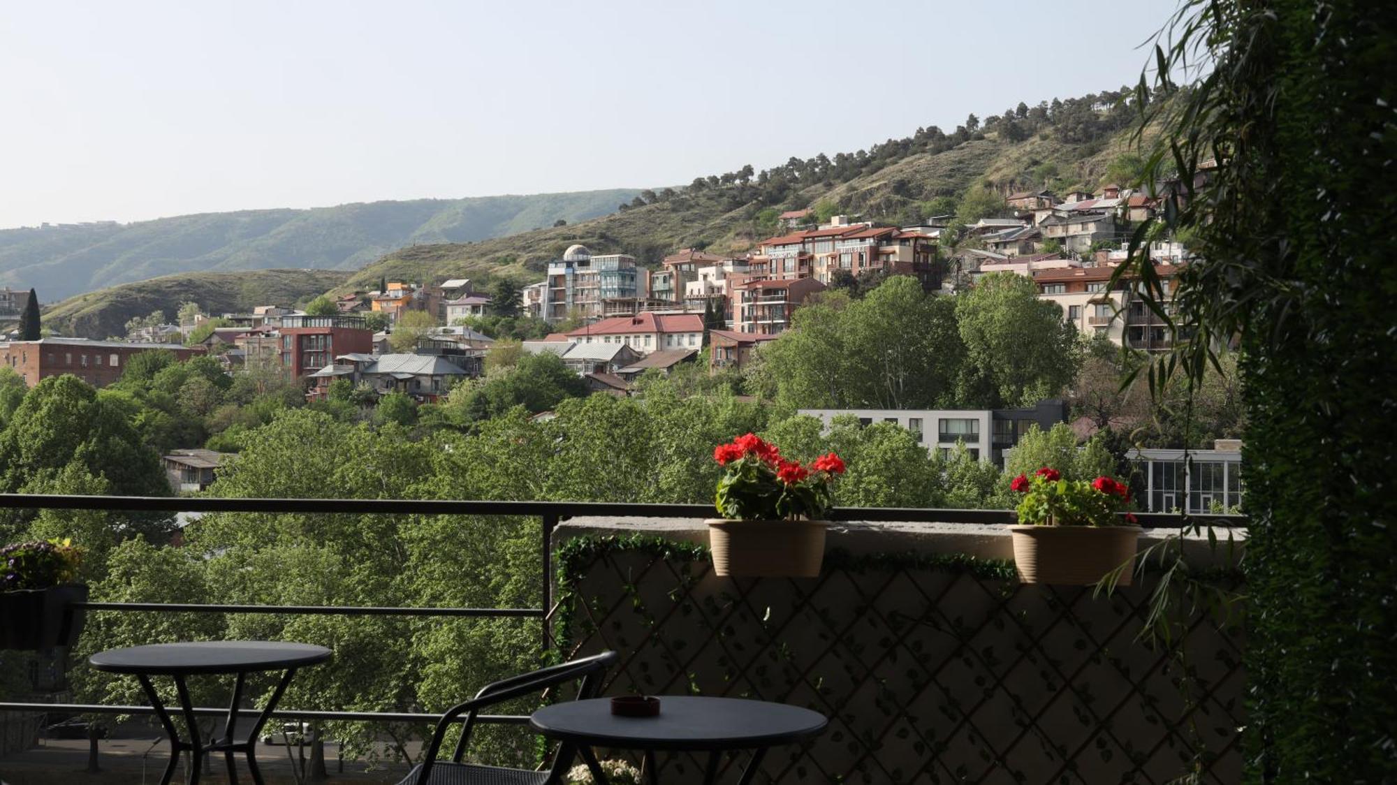Wine Rock Hotel Tbilisi Eksteriør bilde